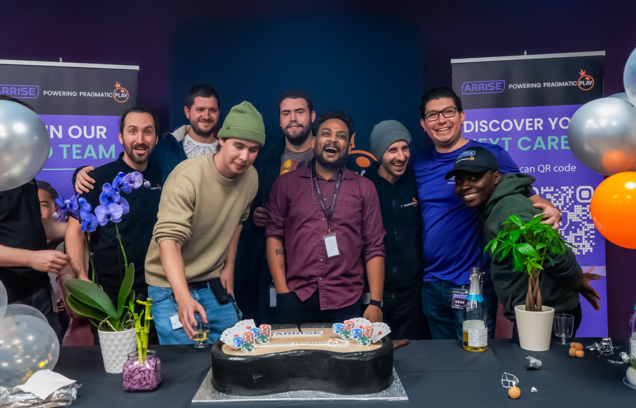 ARRISE (Pragmatic Play): team celebration