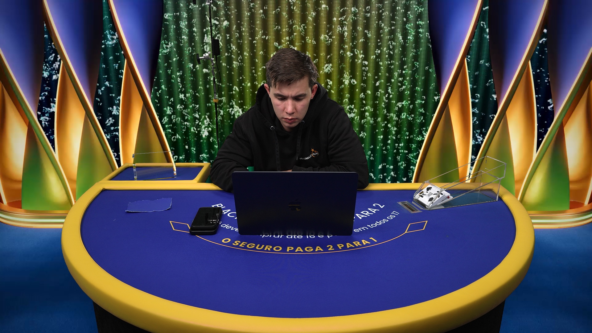 ARRISE (Pragmatic Play): chroma keyed blackjack table